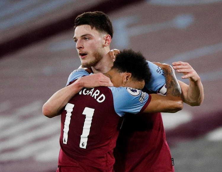 俯视角弹幕射击游戏《第一次下降》Steam页面开放