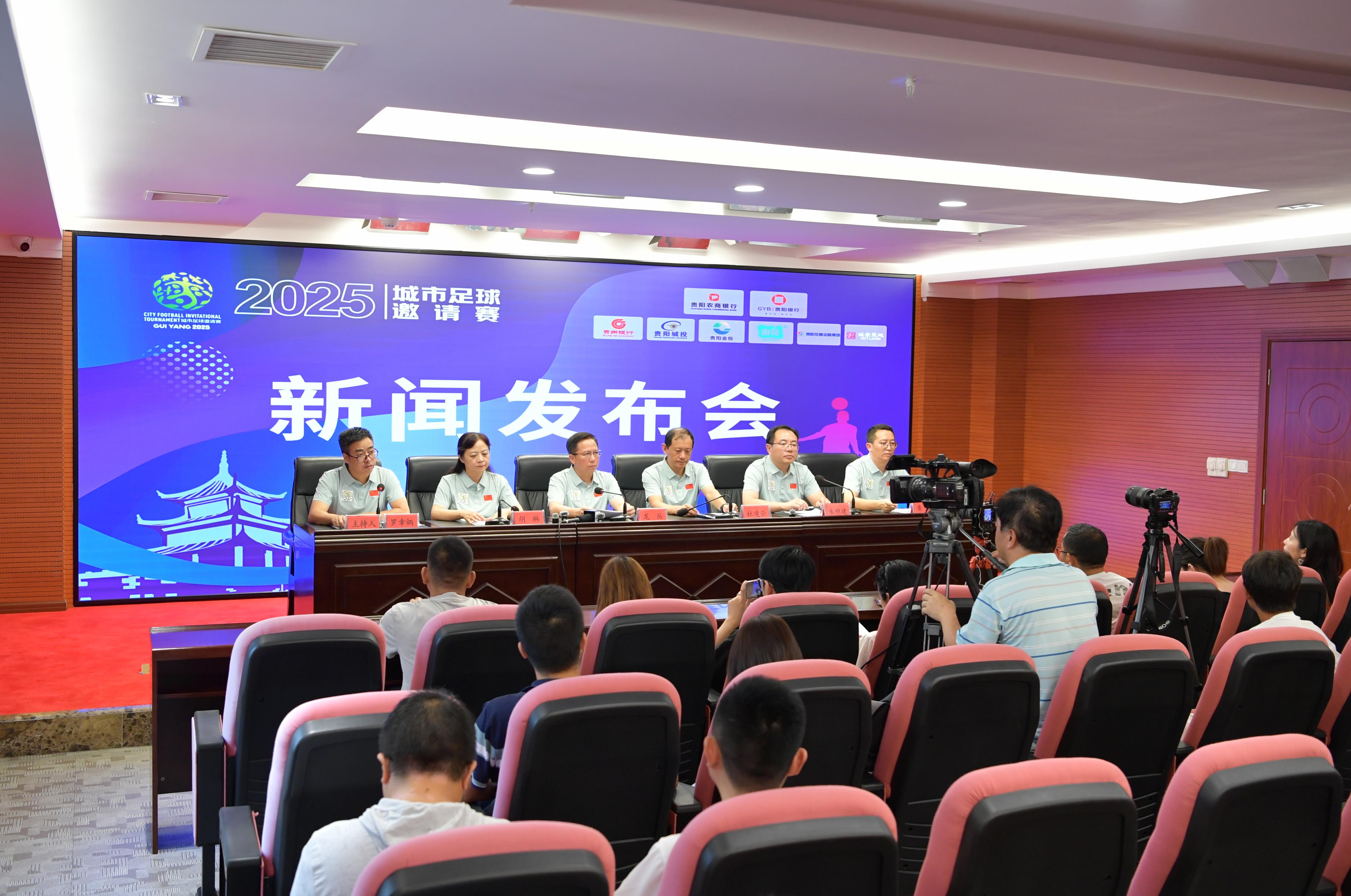 《光与影：33号远征队》再获年度！《时代》杂志评选