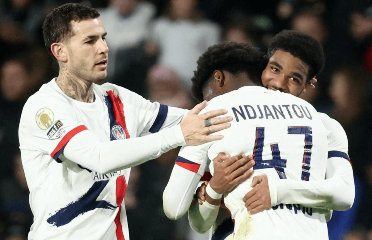 莱斯特城官方：后卫詹姆斯-贾斯汀转会加盟利兹联