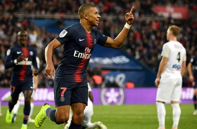 组图：NBA火箭轻取骑士 杜兰特飞身上篮